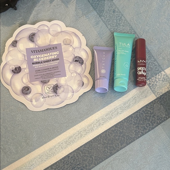 Vitamask Blueberry Sheet Mask and Skincare Set - Picture 1 of 1